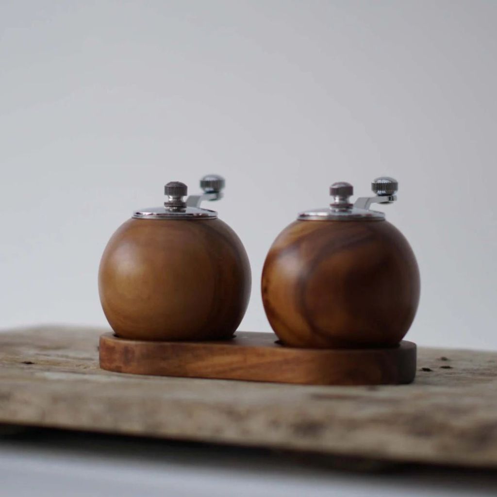 Wooden Salt and Pepper Mill Set with Stand and S/P Marks