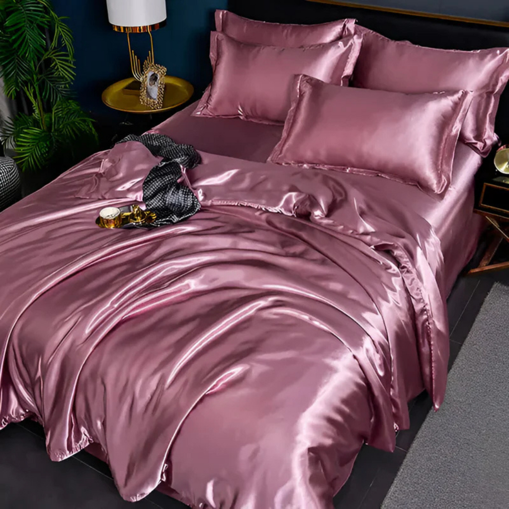 Silk-Look Duvet Cover Set with Pillowcases, 4 Sizes