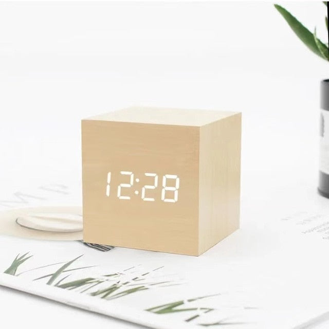 LED Cube Alarm Clock with Wood-Effect Finish, 6 cm