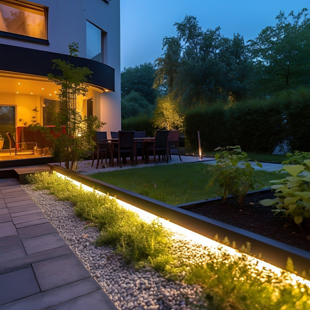 Solar LED Strip Light for Outdoors, IP65, Warm White 3000K