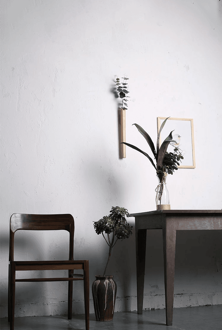 Minimalist Wall Mounted Wood Vase with Glass Test Tube