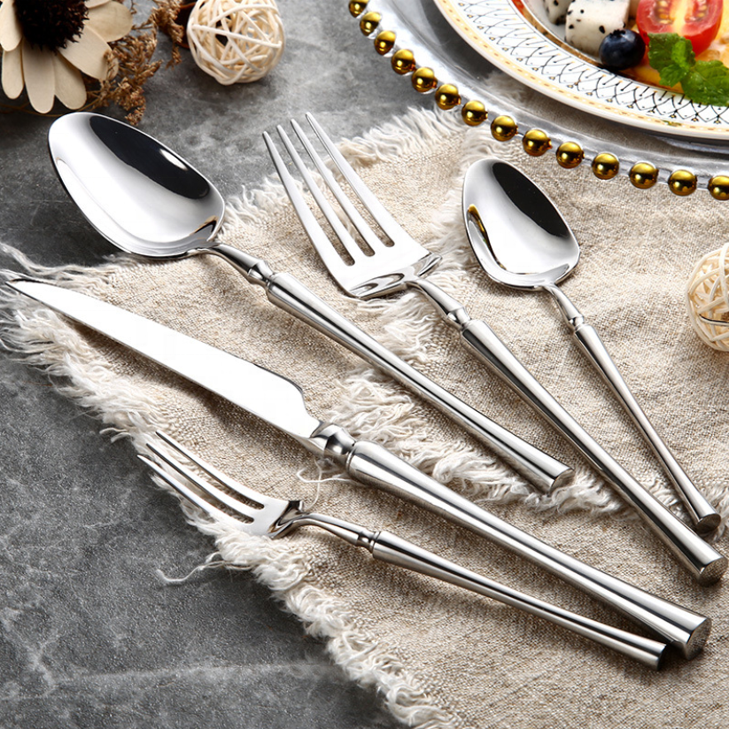 24-Piece Stainless Steel Cutlery Set for Six